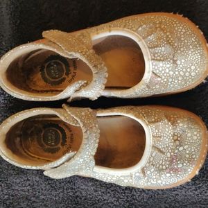 Livie and Luca Ruche tan pattern size 12